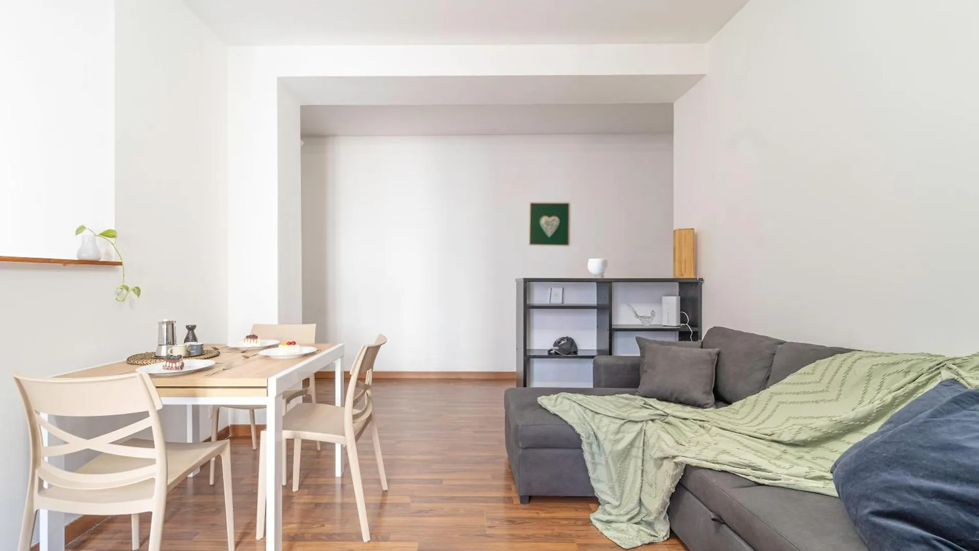 I Host Apartment - Certosa 1 Milano 0*,  İtalya