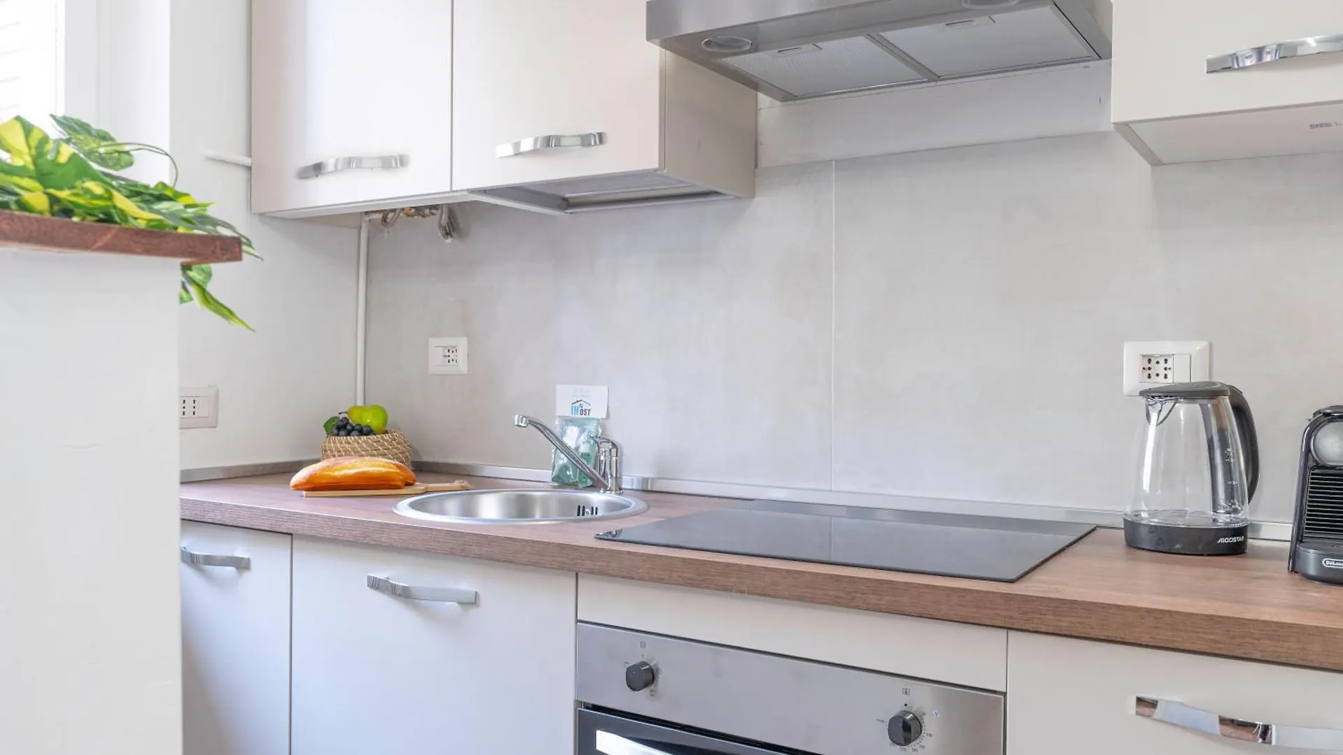 I Host Apartment - Certosa 1 Milano İtalya